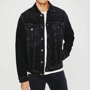 AG Dart Jacket
CLASSIC TRUCKER